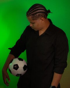 BREAKING: Star Footballer Signs Record-Breaking Contract for the 2026 Season